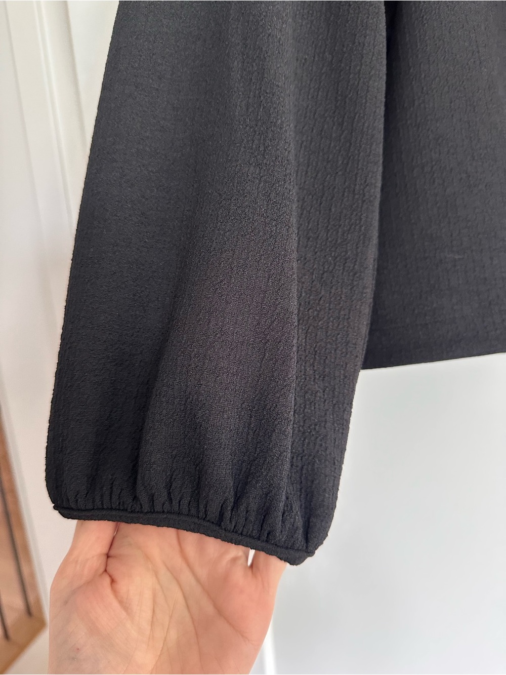 Madewell Crepe Square-Neck Puff-Sleeve Top - Black - Picture 3 of 9